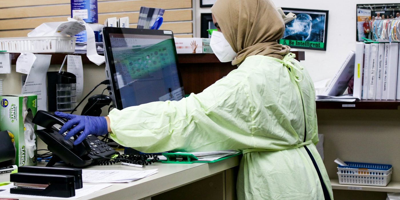 muslim woman working in a medical setting